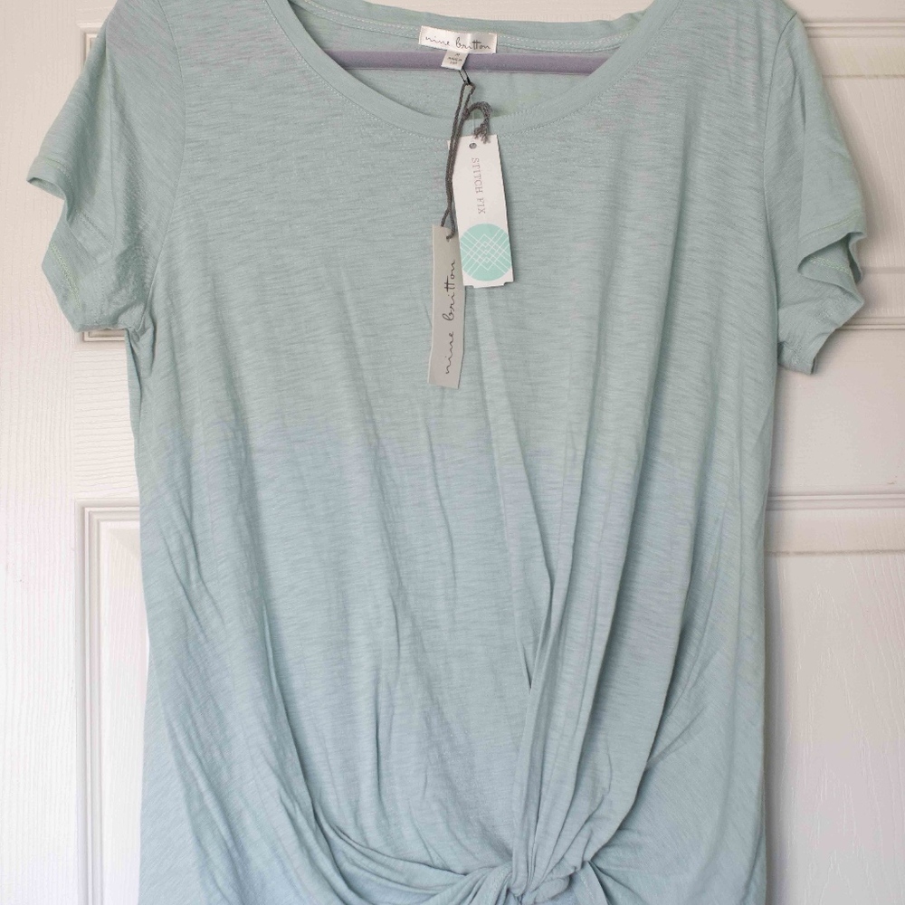 NWT Nine Britton Levie Knot Front Top